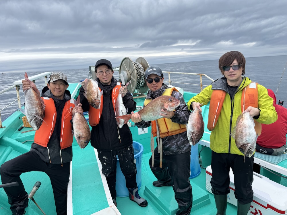 えびすや釣具店・謙信丸 | 新潟 直江津港 釣船 真鯛 ヒラメ 初心者歓迎